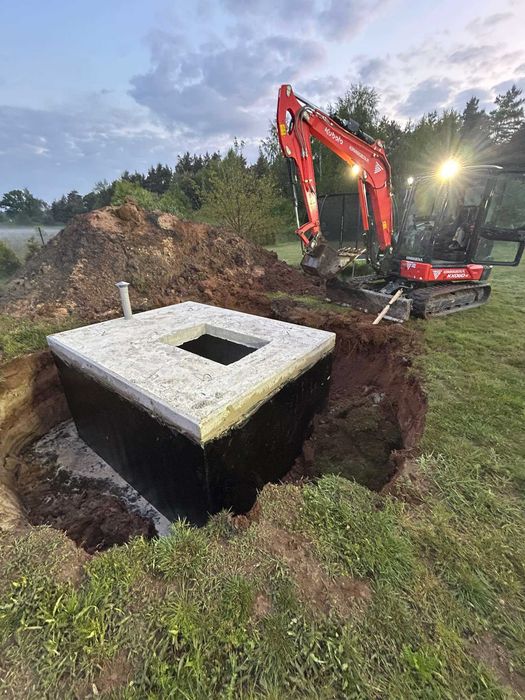 Betonowa piwniczka ogrodowa bunkier ziemianka spiżarka piwnica kanał