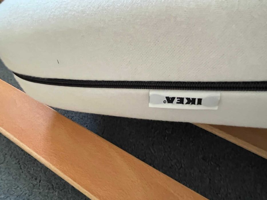 Cama dupla gavetão ikea com colchões e roupa de cama