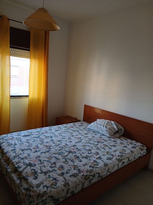 Arrendamento quarto solteiro