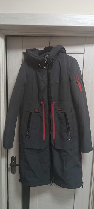 Жіноча зимова куртка