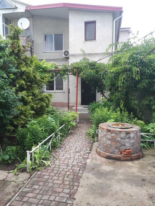 Сдам дом Малиновского 3 к 100 м ,тандыр во дворе, животные обсуждаются