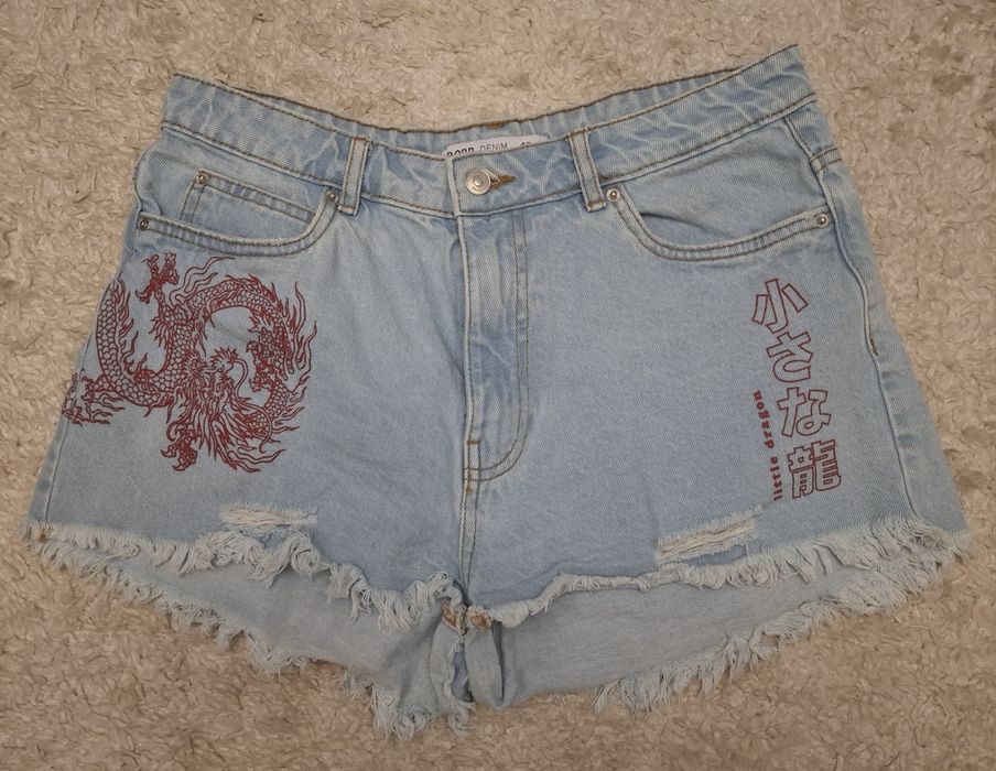 Krótkie spodenki - cropp