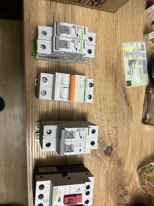 Продам автоматичні вимикачі Nork