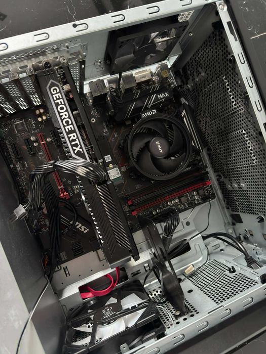 Komputer gamingowy RTX 4060 TI / Ryzen 5 / 16 GB RAM