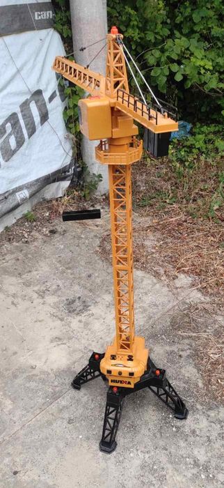 Кран баштовий радіокерований металевий