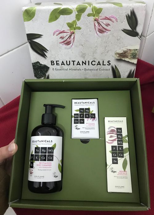 Gel de Banho + Sabonete + Bálsamo Hidratante Mãos Beautanicals (Vegan)