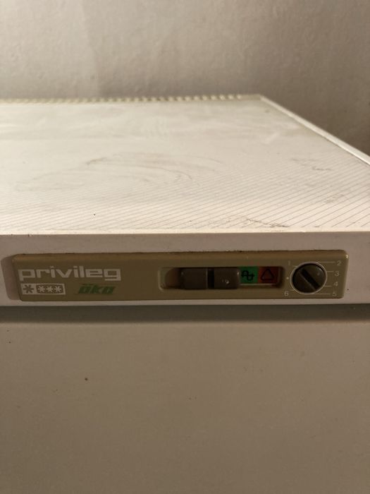 Продам морозильну камеру