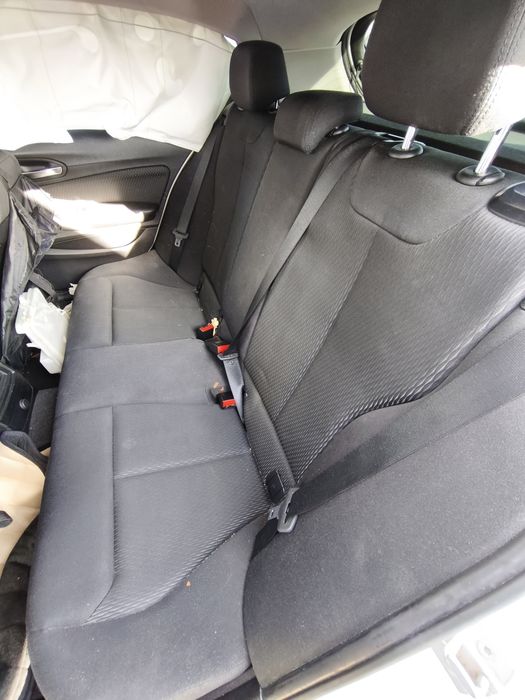 BMW 116D  2019 acidentado para peças