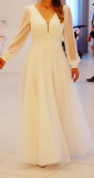 Suknia ślubna z długim rękawem M/L