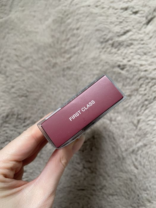 Huda beauty liquid lipstick pomadka matowa