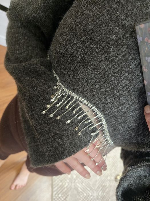 Продам 2 лоти жіночого одягу, 8 одиниць