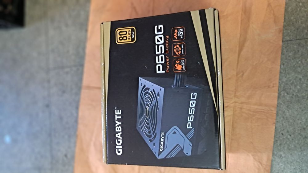 650w zasilacz Gigabyte P650G