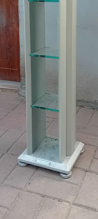 Stojaki do płyt. Komody stojące