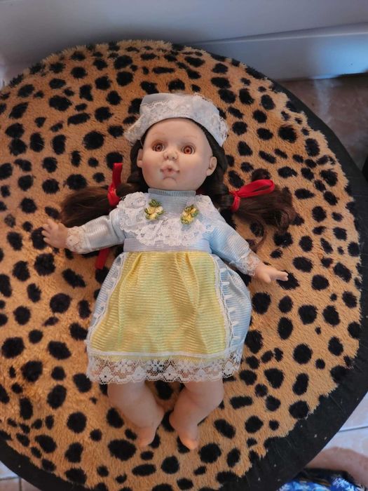 Boneca típica da Finlândia anos 90