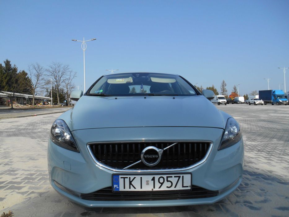 Samochód Volvo V40 D2