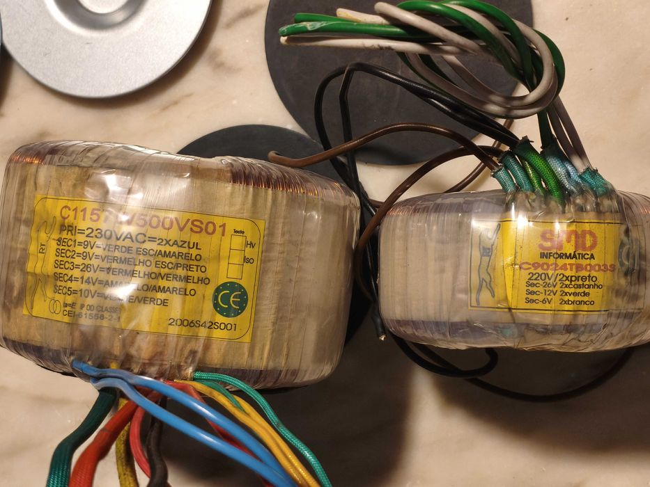 2 Transformadores toroidais