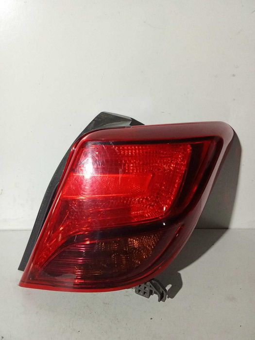 FAROLIM LADO DIREITO TOYOTA YARIS 2015