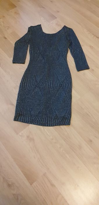 Piekna sukienka Sylwestrowa czarna ze srebrna nitka