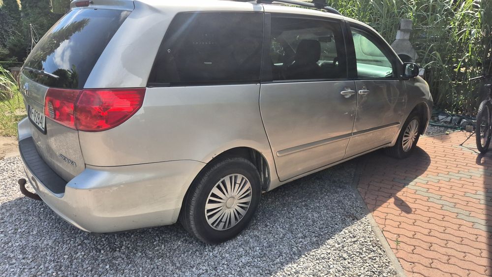 Toyota Sienna. 3.5b. 2008r.całośc lub na części.