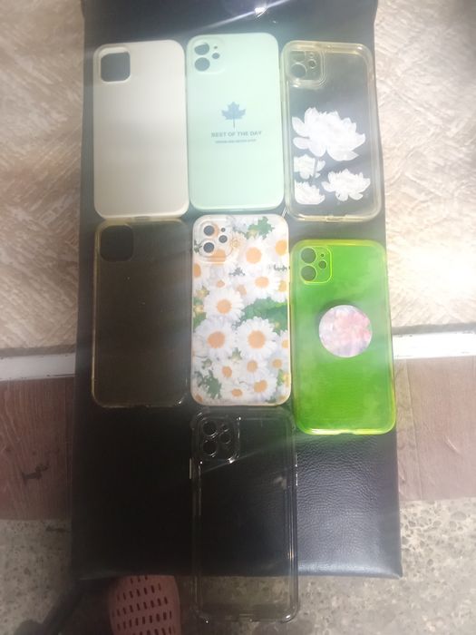 Чохли для iPhone 11