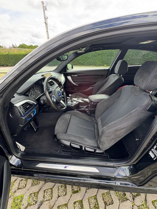 Vendo BMW 116d pack m de fábrica 2017