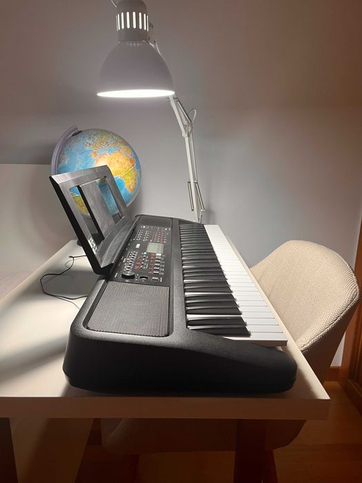 Órgão Yamaha - Modelo PSR E383