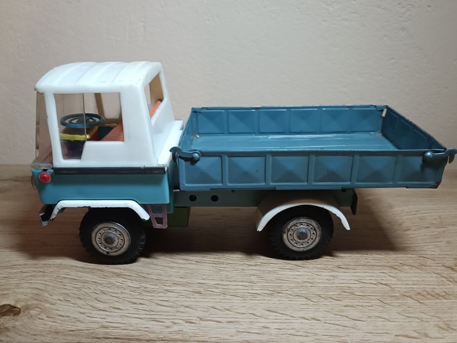 Zabawka PRL Żbik Stan Kolekcjonerski