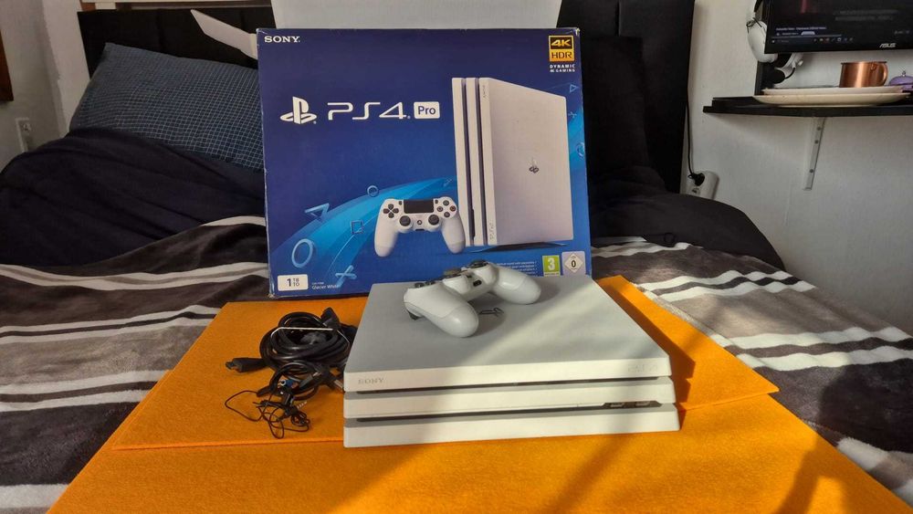 PlayStation 4 Pro Ps4 Pro 1TB + 1 Comando