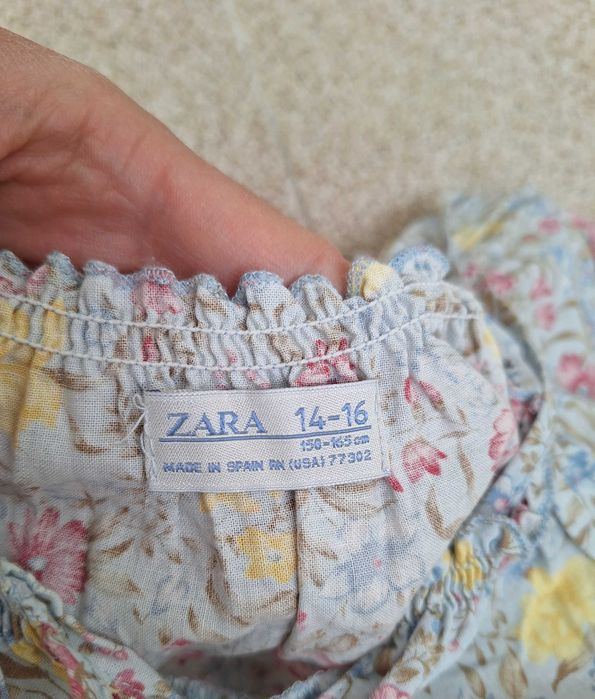 Літній квітковий топ блуза zara з відкритими плечима (розмір xs / 164 см)