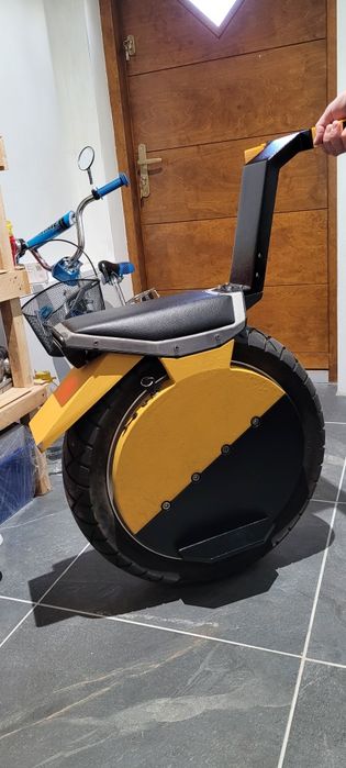 Jednokołowiec elektryczny. Segway.