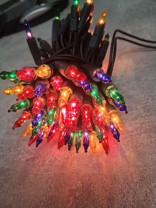 Lampki choinkowe tradycyjne żarówkowe kolorowe