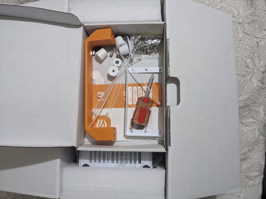 Caixa mini ITX k49 sgpc , branca