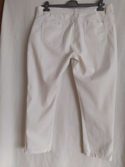 spodenki białe 7/8
