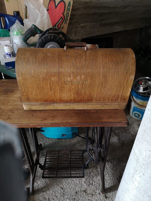 Maquina de costura singer