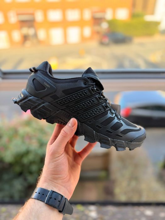 Кросівки трекінгові гірські для міста Adidas Raven на весну та літо