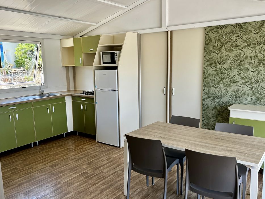 CHALET DESMONTÁVEL COM TERRAÇO COBERTO – PRONTO A INSTALAR
