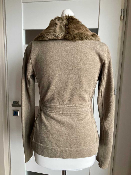 Nowy luksusowy brązowy żakiet bluza Armani Exchange futerko