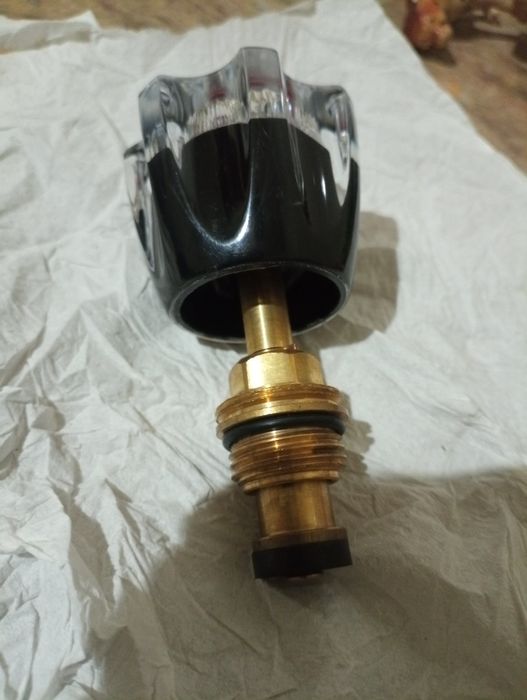 Torneira de banheira de água quente nova nunca usada