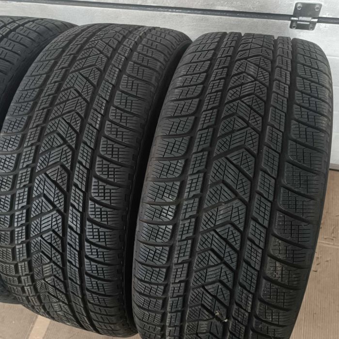 Opony Zimowe 285/40/R22 Pirelli Scorpion Winter Para