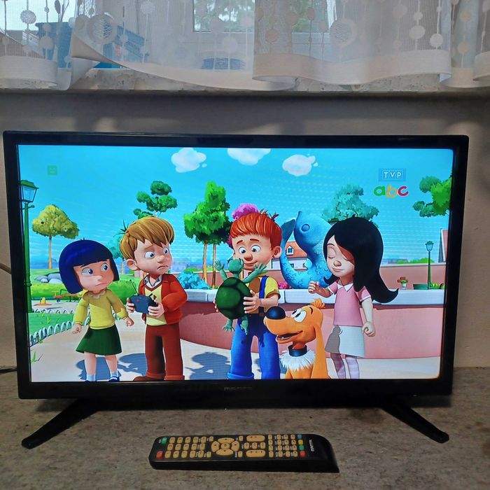 Manta  LED 24" DVB T2 HEVC zasilanie 230V + 12V
