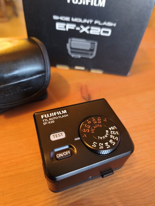 Flash Fujifilm EF-X20 TTL
