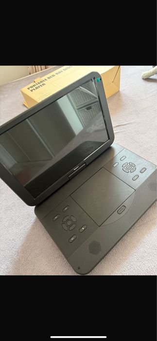 15,4-calowy odtwarzacz Blu-ray/DVD firmy NAVISKAUTO