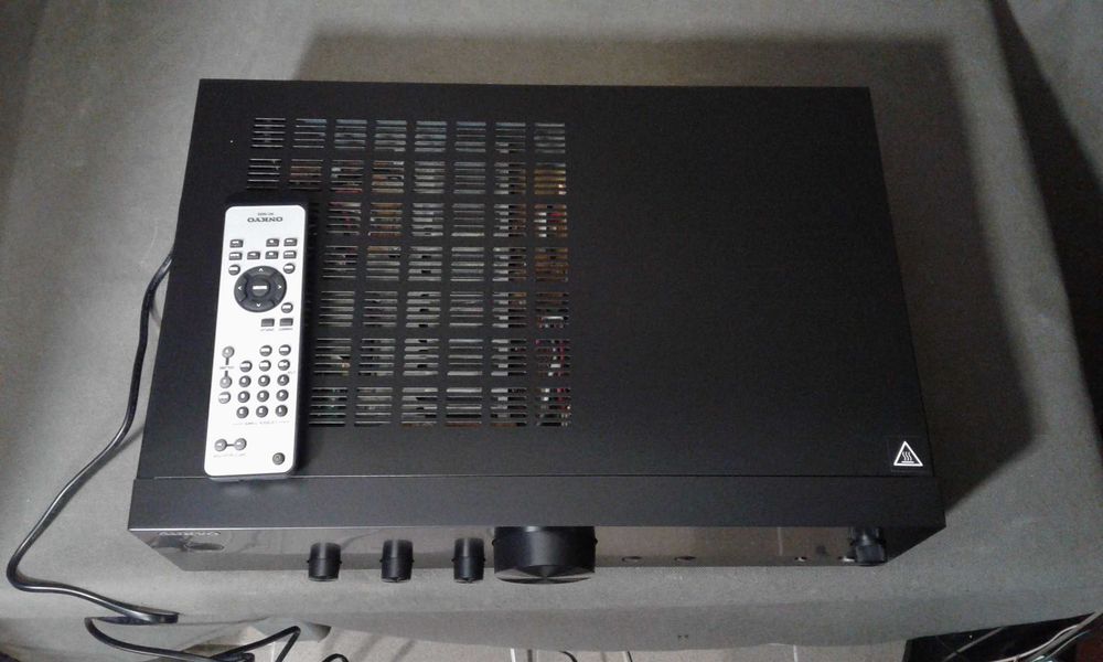 ONKYO A-9010, pilot ,wzmacniacz stereo
