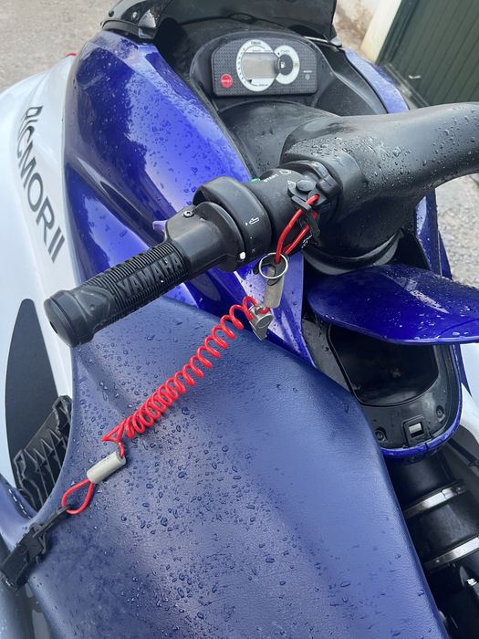 Mota de água gp1200r waverunner