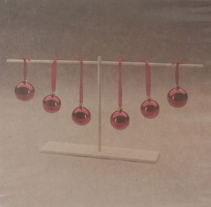 Expositor IKEA metal branco.