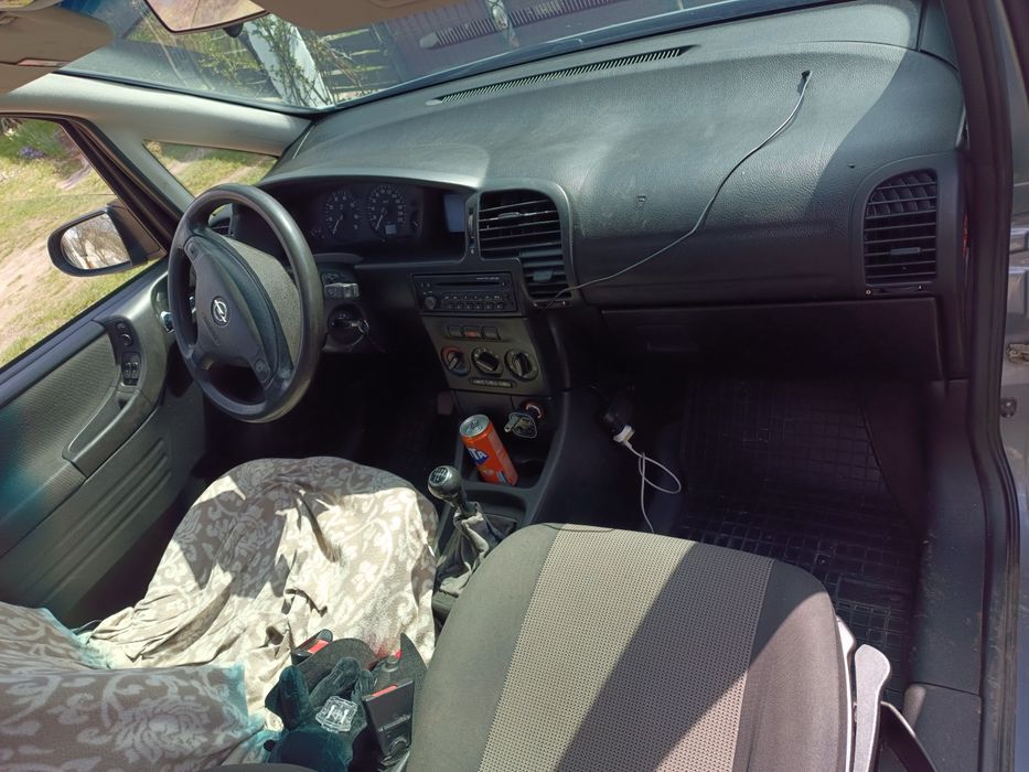 Opel Zafira А 2004 1.6 бензин