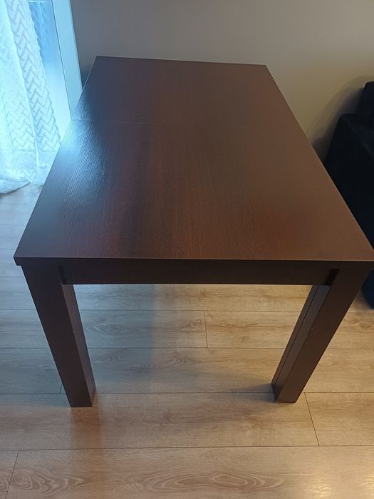 Sprzedam stół do jadalni ,pokoju