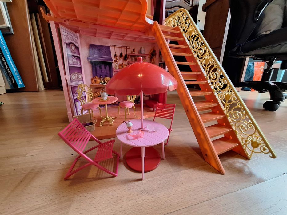 Castelo Barbie Três Mosqueteiras– com todos os acessórios!