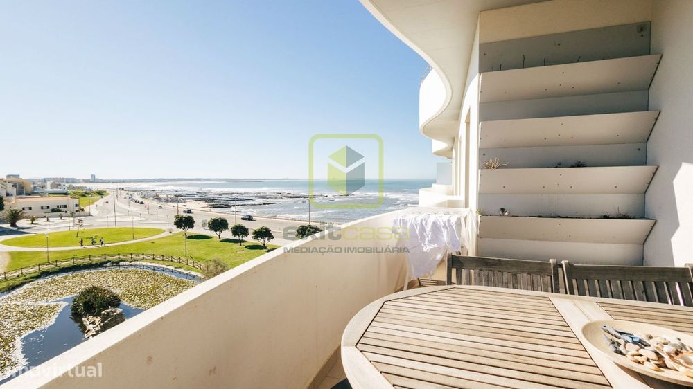 Apartamento T2 de luxo em Primeira Linha de Mar