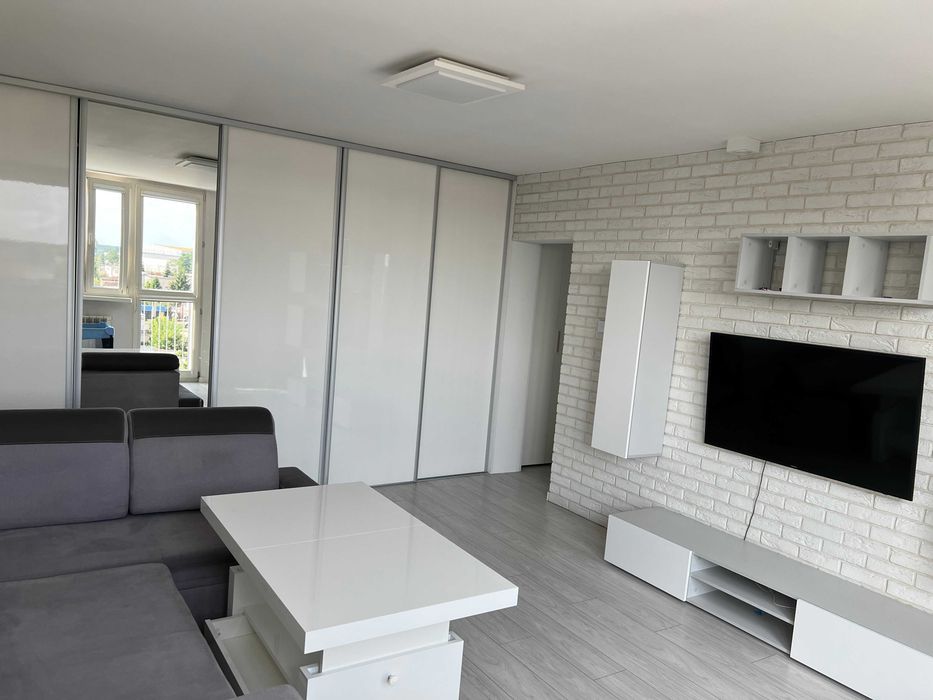 WYNAJMĘ MIESZKANIE 2 pokojowe 48M2 CENTRUM os. Kopernika BALKON / PIWNICA umeblowane